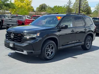 2025 Honda Pilot photo 3