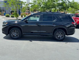 2025 Honda Pilot photo 4