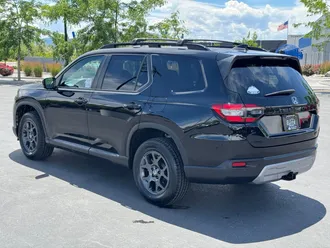 2025 Honda Pilot photo 5
