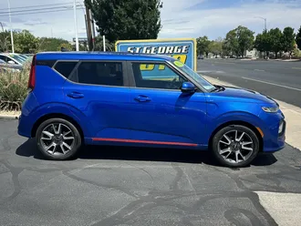 2020 Kia Soul photo 2
