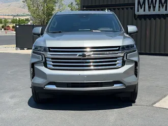 2024 Chevrolet Suburban photo 2