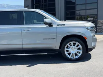 2024 Chevrolet Suburban photo 3