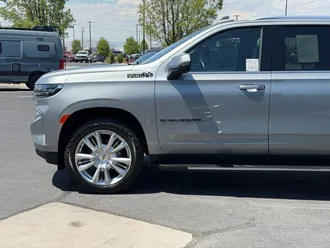 2024 Chevrolet Suburban photo 7