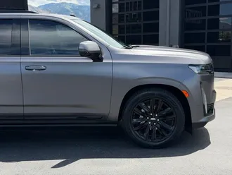 2024 Cadillac Escalade photo 3