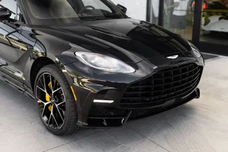 2026 Aston Martin DBX photo 3