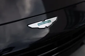 2026 Aston Martin DBX photo 6