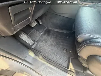 Ascent Limited 7-Passenger 30