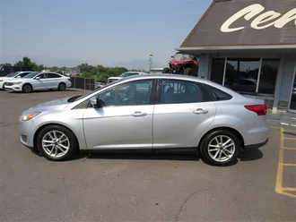 2017 FORD FOCUS photo 2