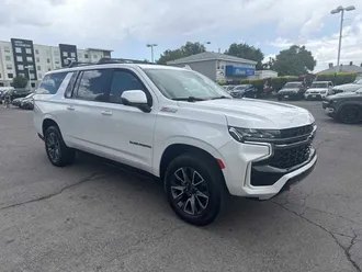 2022 Chevrolet Suburban photo 4
