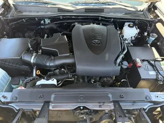 2023 Toyota Tacoma photo 6