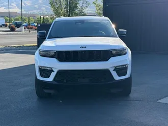 2024 Jeep Grand Cherokee photo 2