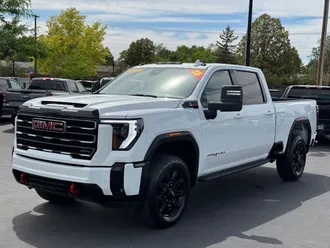 2025 GMC Sierra 3500HD photo 3