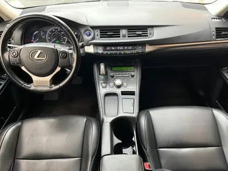 CT 200h 5