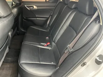 CT 200h 11