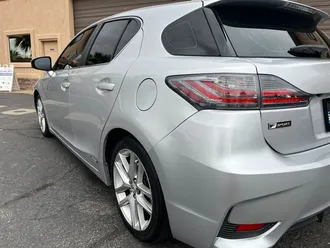 CT 200h 23