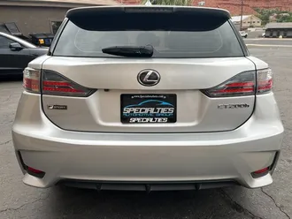 CT 200h 26