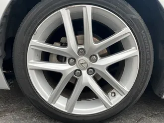 CT 200h 35
