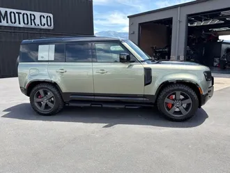 2021 Land Rover Defender 110 photo 5