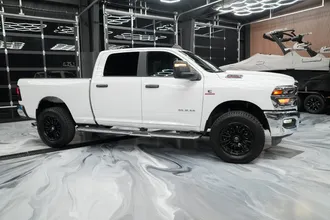 2025 Ram 2500 photo 7