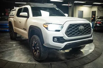 2021 TOYOTA TACOMA photo 5