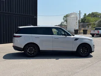2025 Land Rover Range Rover Sport photo 5