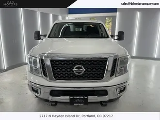 TITAN XD Crew Cab 2