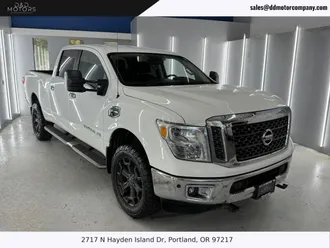 TITAN XD Crew Cab 3