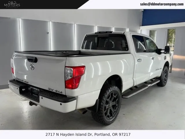 Carousel Image 6