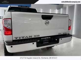 TITAN XD Crew Cab 9