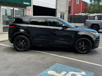 Range Rover Evoque P250 R-Dynamic SE 8