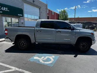 Tundra SR5 8