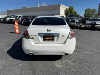 Altima 7