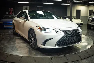 2022 LEXUS ES photo 5