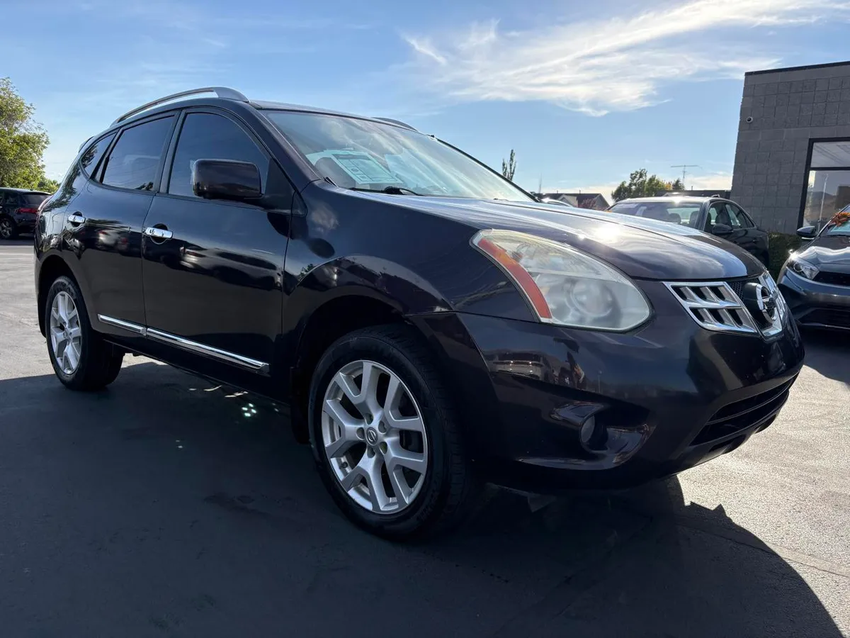 2013 Nissan Rogue FWD 4dr SL