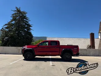 2023 Chevrolet Colorado photo 4