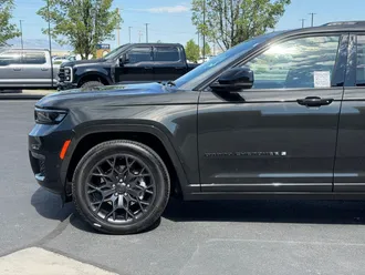 2023 Jeep Grand Cherokee L photo 7
