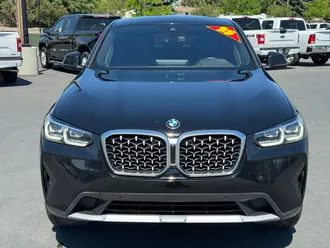 2025 BMW X4 photo 2