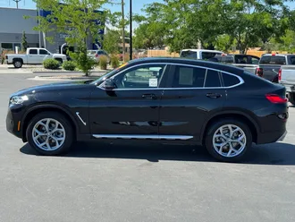 2025 BMW X4 photo 4