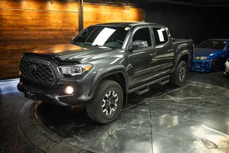 2020 TOYOTA TACOMA photo 2