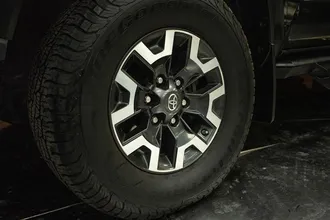 2020 TOYOTA TACOMA photo 3
