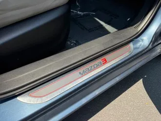 MAZDA3 23