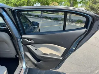 MAZDA3 25