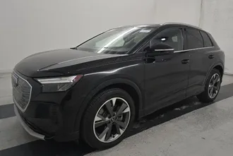 Q4 e-tron 3