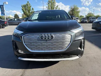 2022 Audi Q4 e-tron photo 2