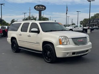 2013 GMC Yukon XL photo 3