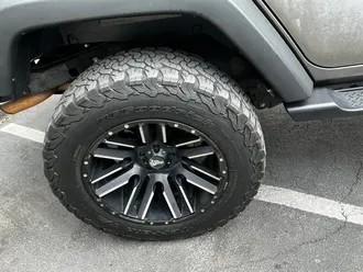 Wrangler Unlimited Sport S 13