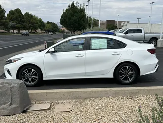 2023 Kia Forte photo 6
