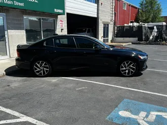 S60 T6 Momentum 8