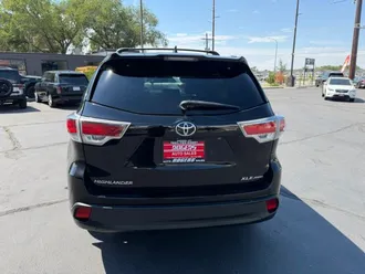 2015 Toyota Highlander photo 7