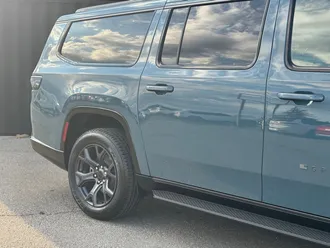 2026 Jeep Grand Wagoneer L photo 4